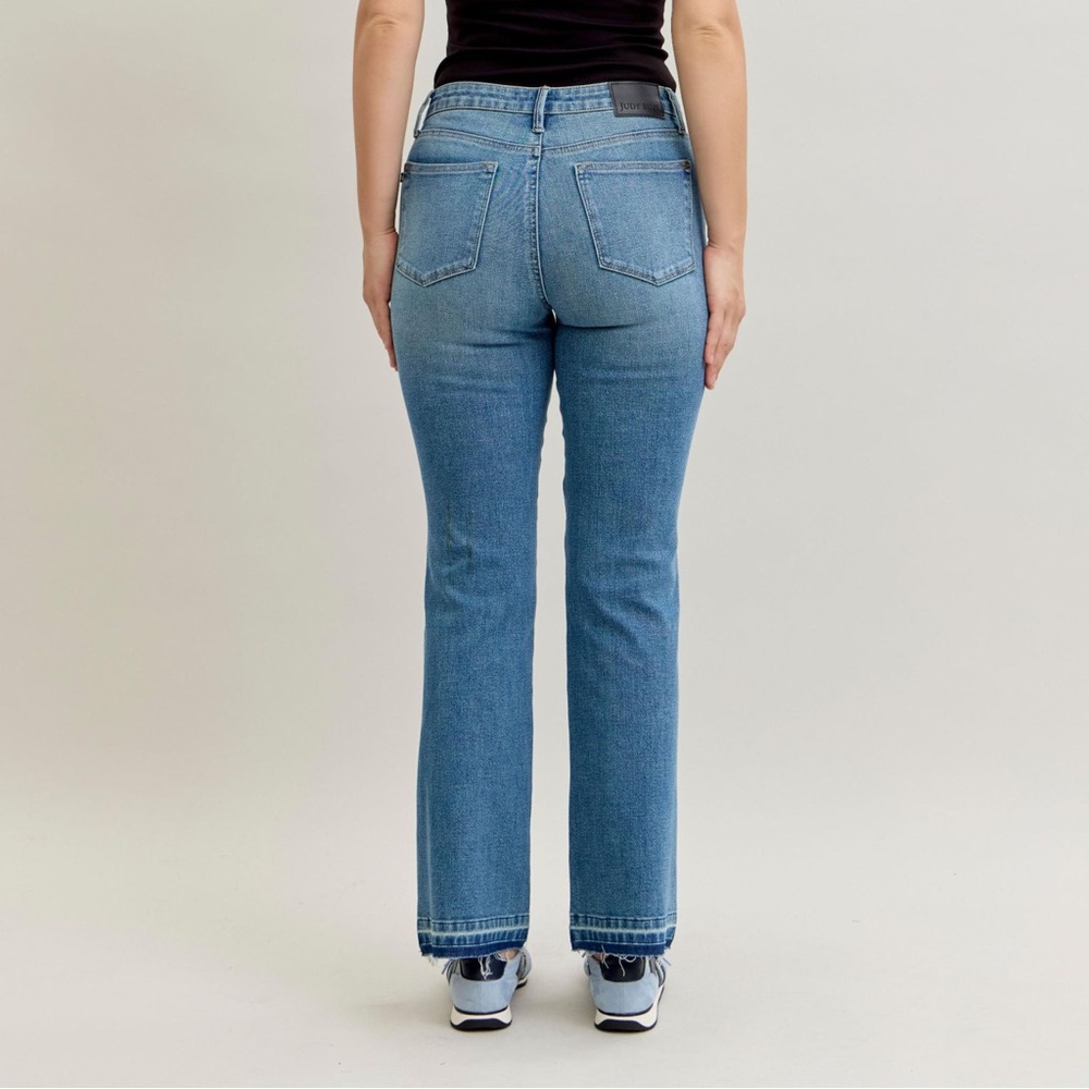 NEW Judy Blue Full Size Mid Rise Slim Bootcut Tummy Control Release Hem Jeans - Picture 4 of 15
